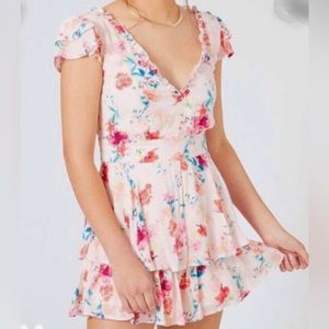 NWT Altar’d State NWT Pink Floral Ruffle Azula Romper SZ M🌸